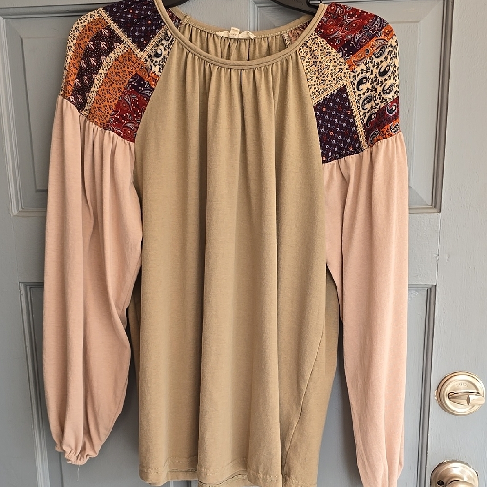 Easel sz SMALL Bohemian Patchwork Long Sleeve Top